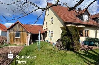 Doppelhaushälfte kaufen in 90574 Roßtal, Roßtal - Ein-Zweifamilienhaus in Roßtal