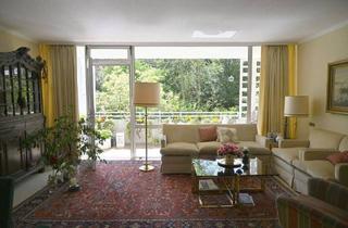 Wohnung kaufen in 45134 Essen, Essen / Stadtwald - Alleine oder zu zweit - diese charmante Wohnung mit Südbalkon passt!