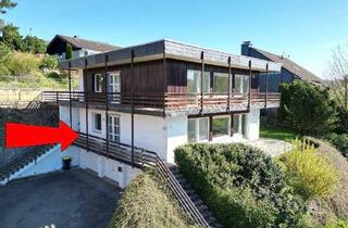 Wohnung kaufen in 51580 Reichshof, Reichshof - Charmante Eigentumswohnung mit liebevollem Garten in Höhenlage