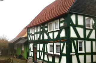 Haus kaufen in 35466 Rabenau, Rabenau - Provisionsfrei* Denkmalgeschütztes Fachwerkhaus (1701) - Sanierungsobjekt mit Nebengebäuden