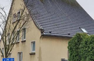 Doppelhaushälfte kaufen in Heinrich-Lersch-Platz 9, 45327 Essen, Essen - Doppelhaushälfte mit Potential