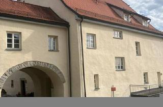 Wohnung kaufen in 94538 Fürstenstein, Fürstenstein - Romantische 3-Zi - Maisonettewohnung in Denkmalschutzobjekt