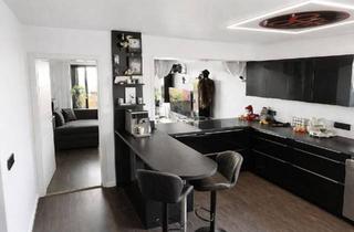 Wohnung kaufen in 68766 Hockenheim, Hockenheim - 4 Zimmerwohnung mit tollem Ausblick, Einbauküche + Garage