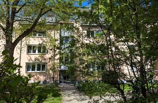 Wohnung kaufen in 86157 Augsburg, Augsburg - ?4-Zimmer-Wohnung mit Sonnenuntergang auf dem Balkon & unverbau