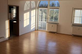 Wohnung kaufen in Flurweg 21, 88483 Burgrieden, Schöne 2-Zimmer-Wohnung mit Balkon im DG inkl. TG-Stellplatz
