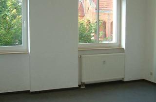 Wohnung kaufen in 10365 Lichtenberg, Ruhig gelegene Kapitalanlage mit Terrasse in Berlin-Lichtenberg