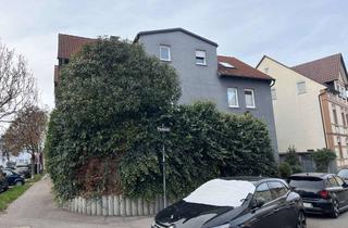 Wohnung kaufen in 71638 Ludwigsburg, Helle 3-Zimmer Dachgeschoss-Wohnung im 3. OG in Ludwigsburg