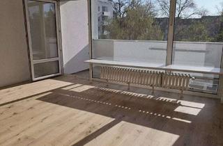 Wohnung mieten in 14195 Dahlem, Erstbezug nach Sanierung: Helle 4-Zimmer-Wohnung mit Balkon in Berlin-Dahlem