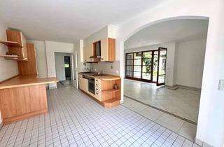 Wohnung mieten in Gänselieselstraße 42, 81739 München, großzügige, gepflegte 2-Zimmer-Wohnung mit Wohnküche und Terrasse