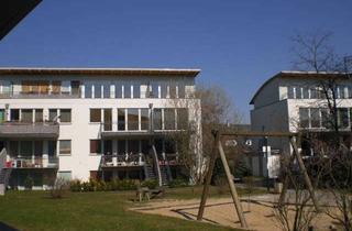 Wohnung mieten in Käthe-Heinemann-Weg, 13591 Staaken, Dachgeschosstraum für max. 4 Personen, mit festem-eigenem Einkommen