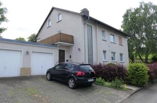 Haus kaufen in Tannenhöhe 17, 34466 Wolfhagen, Zweifamilienhaus in ruhiger Wohnlage und guter Anbindung