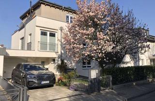 Villa kaufen in Gertrud-Bäumer-Straße, 65189 Wiesbaden, Stadtvilla mit Panoramablick über Wiesbaden und separater ELW, provisionsfrei für den Käufer