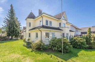 Mehrfamilienhaus kaufen in 13591 Staaken, KENSINGTON - EXKLUSIV - Gepflegtes Mehrfamilienhaus mit 4 Wohneinheiten, Tiefgarage & Pool!