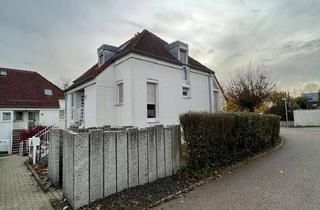 Wohnung kaufen in 70439 Stammheim, Zentrale 2-Zimmer Wohnung mit Stellplatz, Einbauküche und Balkon