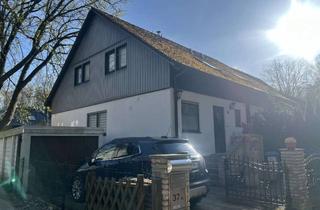 Haus mieten in Löwenbrucher Weg 39, 12307 Lichtenrade, Familienfreundliche Doppelhaushälfte in Lichtenrade mit Garten, Garage und ausgebautem Keller