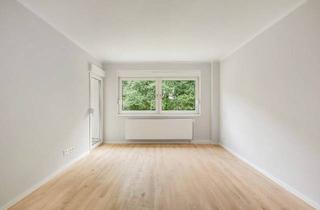 Wohnung kaufen in 41515 Grevenbroich, Sanierte und bezugsfreie 3-Zimmer Wohnung in grüner Lage von Grevenbroich