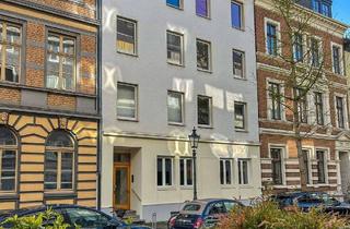 Wohnung kaufen in 40219 Düsseldorf, Düsseldorf - TURM & HAFEN | Renovierungsprojekt mit Top-Adresse nahe Rhein & Kö