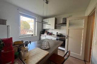 Wohnung kaufen in 28205 Bremen, Bremen - Charmante 2-Zimmer Wohnung mit Balkon in Bremen-Hulsberg