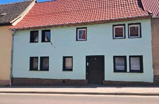 Doppelhaushälfte kaufen in 06295 Lutherstadt Eisleben, Eisleben (Lutherstadt) - Ich verkaufe ein Zweifamilienhaus in Eisleben.