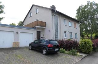Haus kaufen in 34466 Wolfhagen, Wolfhagen - Zweifamilienhaus in ruhiger Wohnlage mit bester Anbindung