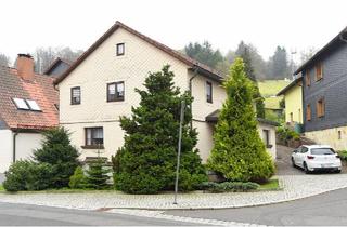 Haus kaufen in 98553 Schleusingen, Schleusingen - Haus mit 2 Eingängen, großem Grundstück und 8 Zimmern