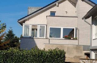 Wohnung kaufen in 40764 Langenfeld, Langenfeld (Rheinland) - Schöne 3 Zimmer Eigentumswohnung+Wintergarten+Garage sofort frei
