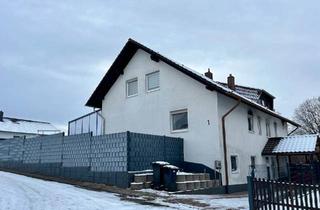 Haus kaufen in 66914 Waldmohr, Waldmohr - Hochwertiges Ein- bis Zweifamilienhaus mit ELW in Waldmohr zu ve
