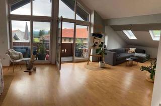 Wohnung kaufen in Inzenhamer Straße, 83134 Prutting, Lichtdurchflutete 3-Zimmer-Dachgeschosswohnung Nähe Simssee