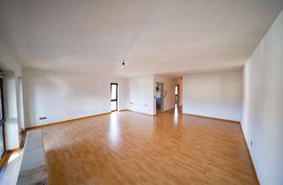 Wohnung mieten in 72336 Balingen, Zentrum Balingen, helle 2,5 Zimmer Wohnung mit EBK, Balkon und TG