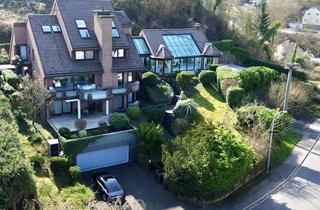 Villa kaufen in 56154 Boppard, Außergewöhnliche Architektenvilla mit Rheinblick