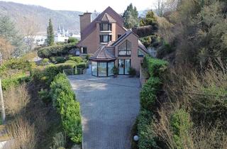 Villa kaufen in 56154 Boppard, Außergewöhnliche Architektenvilla mit Rheinblick
