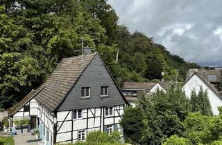 Haus kaufen in 45481 Saarn, Exklusives denkmalgeschütztes Fachwerkjuwel in Mintard mit historischem Charme