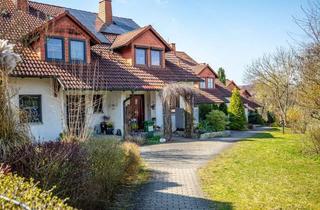 Haus kaufen in Schulstraße 20e, 96269 Großheirath, Charmantes Reihenmittelhaus mit Wintergarten, Balkon & Garten in ruhiger Lage von Großheirath