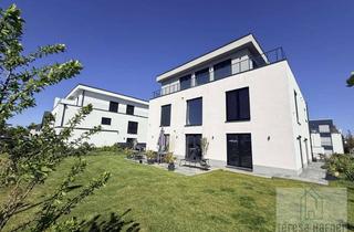 Einfamilienhaus kaufen in 35510 Butzbach, Exklusives Einfamilienhaus mit Penthouse und Fernblick