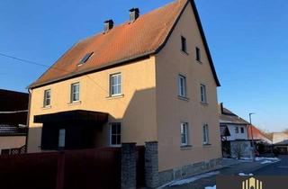 Haus kaufen in 97516 Oberschwarzach, Wohnhaus mit Scheune und Photovoltaikanlage in Oberschwarzach