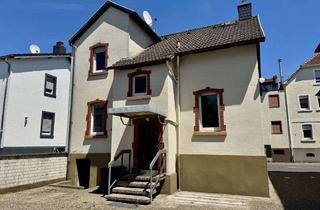 Einfamilienhaus kaufen in 63179 Obertshausen, Schönes EinfamilienhausFamilienglück mit Hof, Garten & viel Platz