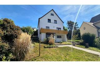 Einfamilienhaus kaufen in 74336 Brackenheim, Freistehendes Einfamilienhaus mit großem Grundstück und viel Gestaltungspotenzial