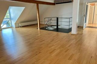 Haus mieten in 54636 Dockendorf, Modernes Loft-Wohnen (4 ZKB): Eigener Garten, sonniger Balkon & Kamin-Lounge