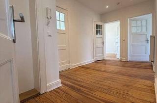 Wohnung kaufen in 24534 Innenstadt, Stilvolle 4-Zimmer-Altbauwohnung in zentraler Lage von Neumünster - kernsaniert & bezugsfertig