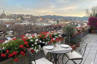 Wohnung kaufen in 83714 Miesbach, Charmantes Domizil: 4 Zimmer, Terrasse & Alpenflair in Miesbach