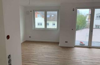 Wohnung mieten in Eisenbahnstr. 19, 63322 Rödermark, Moderne Wohnung mit Dach-Terrasse und zusätzlichem Balkon ab 1.7. zu vermieten - perfekte Anbindung