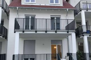 Wohnung mieten in Hauptstraße 9a, 63773 Goldbach, Geschmackvolle Wohnung mit zwei Zimmern sowie Balkon und EBK in Goldbach