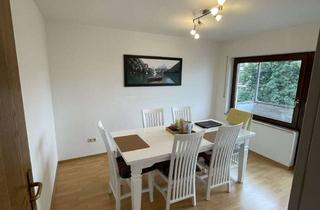 Wohnung mieten in Heubergstraße 23 b, 83059 Kolbermoor, Stilvolle, gepflegte 2,5-Raum-Dachgeschosswohnung mit Balkon und EBK in Kolbermoor