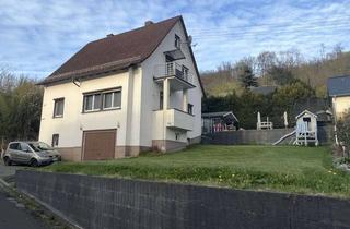 Einfamilienhaus kaufen in 57080 Siegen, Einfamilienhaus mit Einliegerbereich & provisionsfrei In Siegen-Eiserfeld