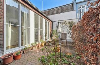 Wohnung kaufen in 40217 Düsseldorf, Sale-and-Lease-back: Stilvolle Gartenwohnung in Unterbilk