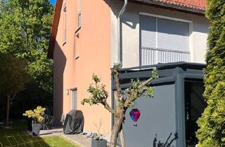 Haus kaufen in 71686 Remseck, Remseck am Neckar - Neuwertiges REH mit großem Garten Pattonville- Privat