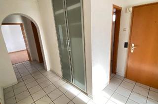 Wohnung kaufen in 69502 Hemsbach, Hemsbach - Günstige 4-Zimmer-Wohnung mit Balkon & Stellplatz - mit Potenzial