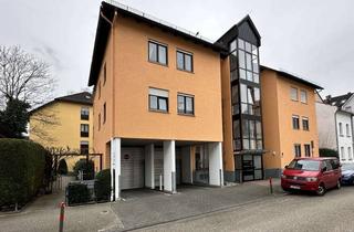 Wohnung mieten in Fuchstanzstraße 18, 60489 Rödelheim, Lichtdurchflutet 3-Raum-Wohnung mit Terrasse, Tiefgarage und Einbauküche in Frankfurt