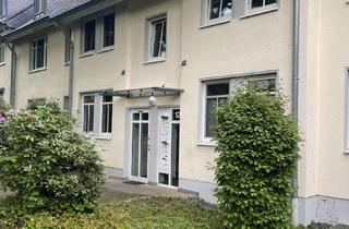 Wohnung mieten in Im Schlosspark 12, 53773 Hennef, Helle 3 -Zimmerwohnung mit Terrasse und Stellplatz im Park von Schloss Allner in Hennef