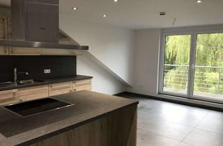 Wohnung mieten in 74257 Untereisesheim, Attraktive 3,5-Zimmer-Dachgeschosswohnung mit gehobener Ausstattung, Einbauküche und Balkon